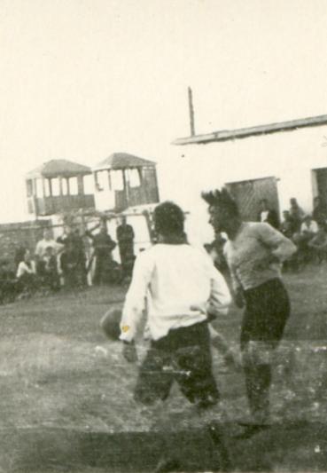 Match de foot entre les détenus d'un camp du Goulag (2ème moitié des années 1950)